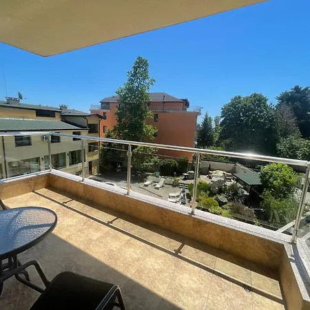 Apartment в комплексе голден хаус *